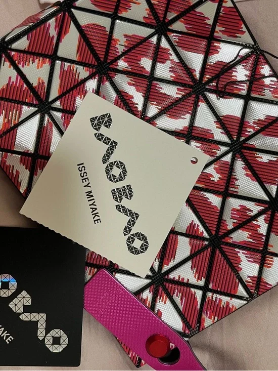 BAO BAO ISSEY MIYAKE Bag - Picture 8 of 9